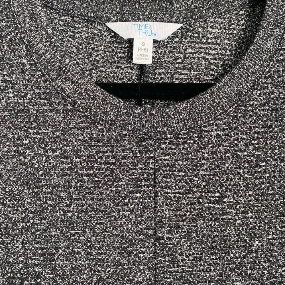 Time and Tru sweater